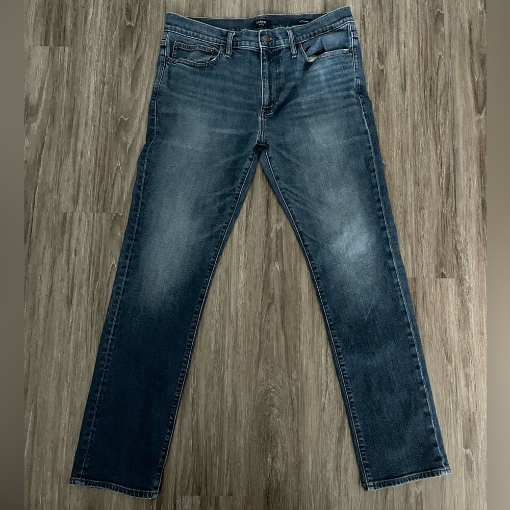 J. Crew Classic Men’s jeans Straight fit Color: Blue Size: 34/32